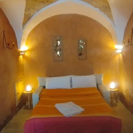 Dimora Maltese Bed & Breakfast 4*